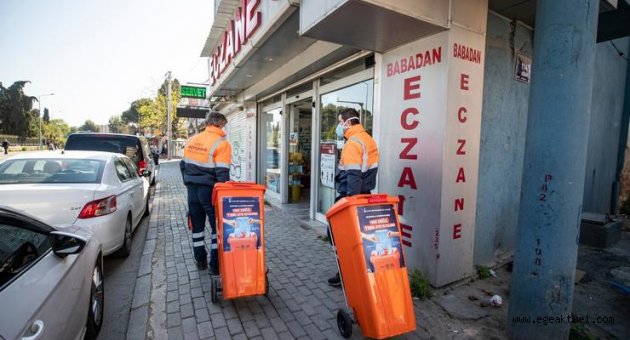 İzmir’de atık maske ve eldivenlere özel tıbbi kova