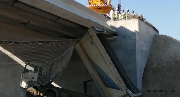 İzmir’de damperi açık kalan kamyon viyadüğe çarptı: 1 yaralı 