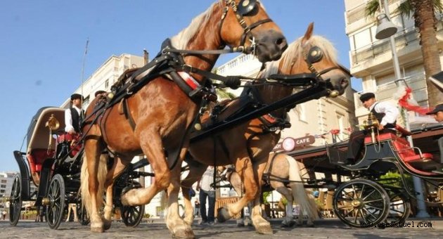 İzmir’de fayton dönemi kapandı