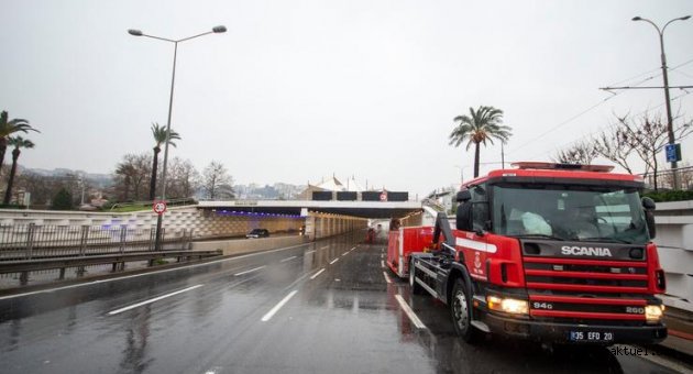 İzmir’de hayat normale dönüyor