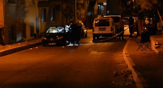İzmir’de iki grup arasında silahlı kavga: 1 ağır yaralı