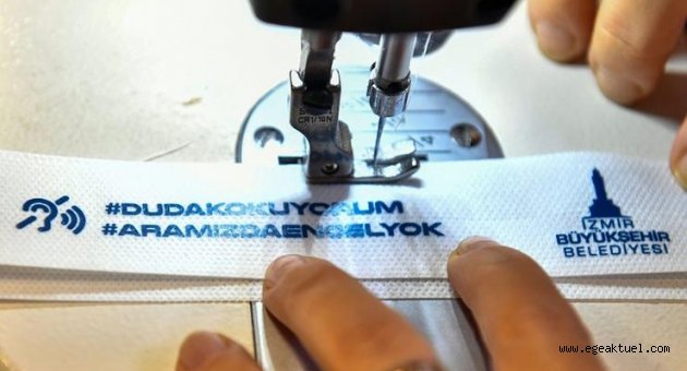 İzmir’de işitme engelliler için şeffaf maske üretiliyor
