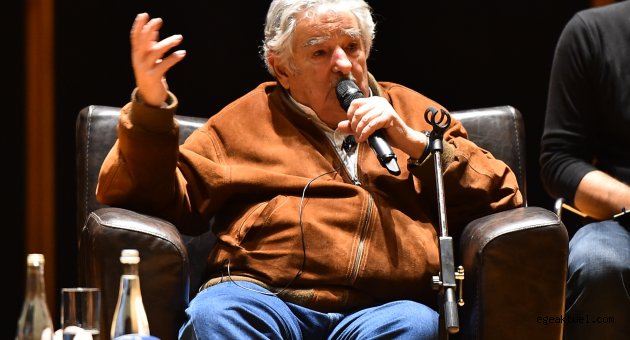 İzmir’de Mujica izdihamı