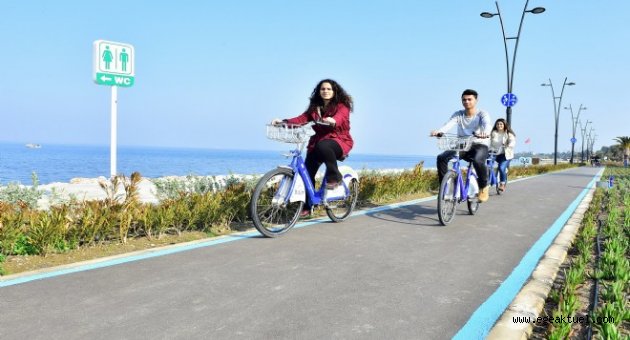 İzmir’de pedal devrimi