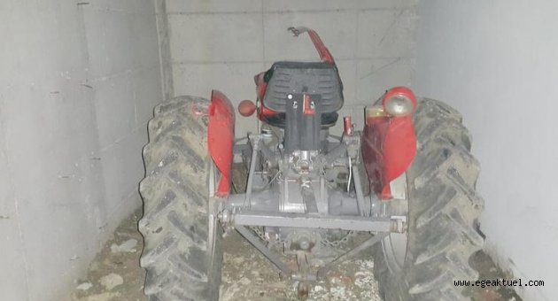 İzmir’de traktör hırsızı baba-oğul yakalandı