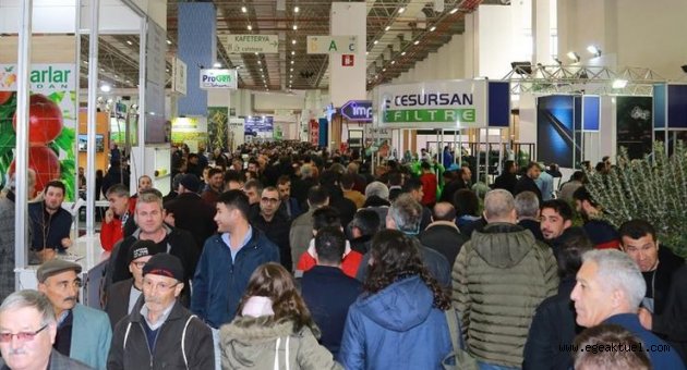 İzmir’deki fuar 358 bin katılımcı ve 728 milyon dolarlık iş hacmi ile rekor kırdı
