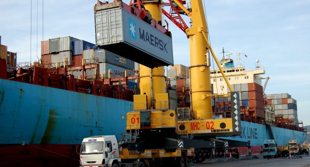 İzmir’e çifte darbe: Hem ithalat hem de ihracat düştü