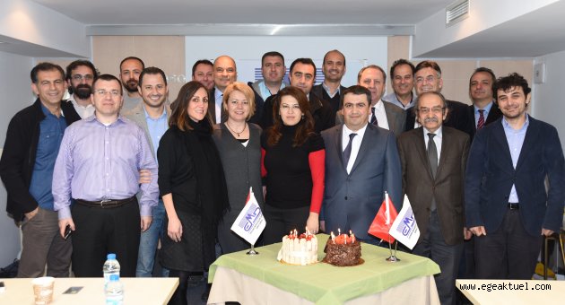 İzmir ekonomi basını mutlu anlarda buluştu
