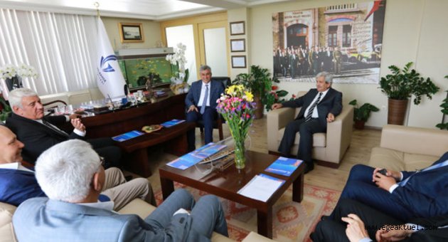 İzmir Esnaf Odası Başkan İnce’yi tebrik etti