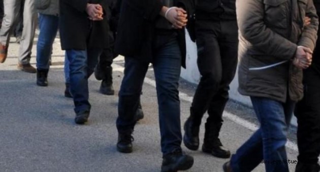 İzmir, İstanbul ve Ankara'da ev baskınları