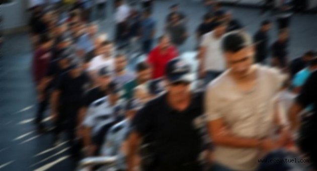 İzmir merkezli 13 ilde FETÖ operasyonu: 40 gözaltı