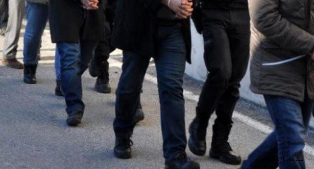 İzmir merkezli FETÖ operasyonu: 54 gözaltı kararı