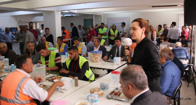 İzmir Milletvekili  Nükhet Hotar PETKİM de yatırımları yerinde inceledi