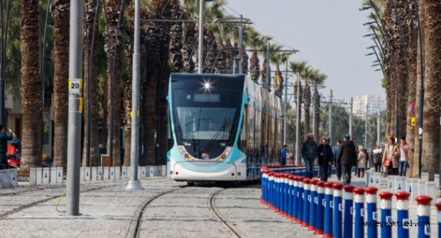İzmir tramvayı sevdi