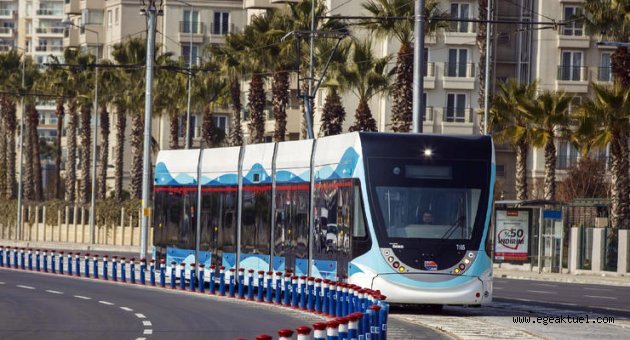 İzmir tramvayla 100 bin ton karbondioksit emisyonunu engelledi