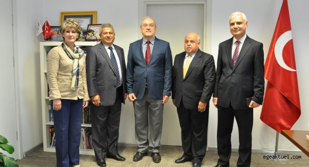 İzmir Üniversitesi ve ESBAŞ’tan üniversite-sanayi işbirliği için önemli anlaşma