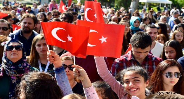 İzmir'de 23 Nisan coşkusu