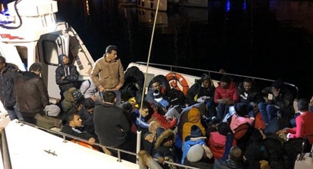 İzmir'de 43 düzensiz göçmen yakalandı