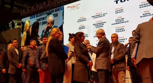 İzmir'de 5 bin Roman CHP'ye geçti