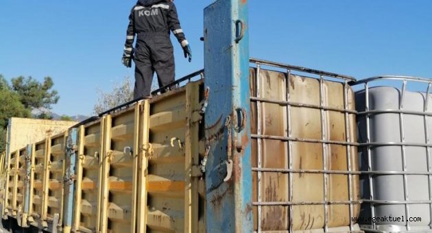 İzmir'de 5 ton kaçak akaryakıta el konuldu