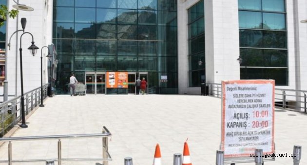 İzmir'de AVM'ler ilgi görmedi