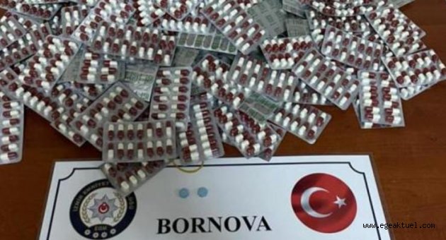 İzmir'de bekçinin dikkati binlerce uyuşturucu hapı ortaya çıkardı