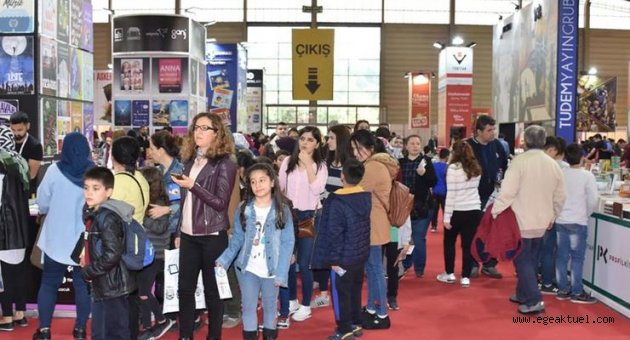 İzmir Kitap Fuarı'na son gününde yoğun ilgi