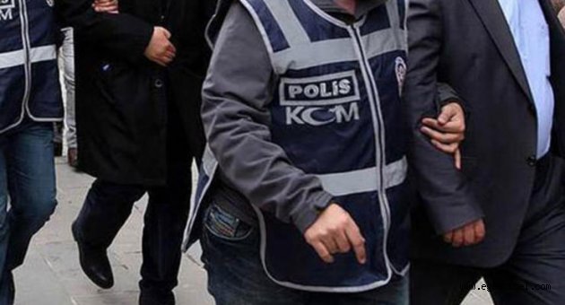 İzmir'de 'ByLock' operasyonu: 9 gözaltı
