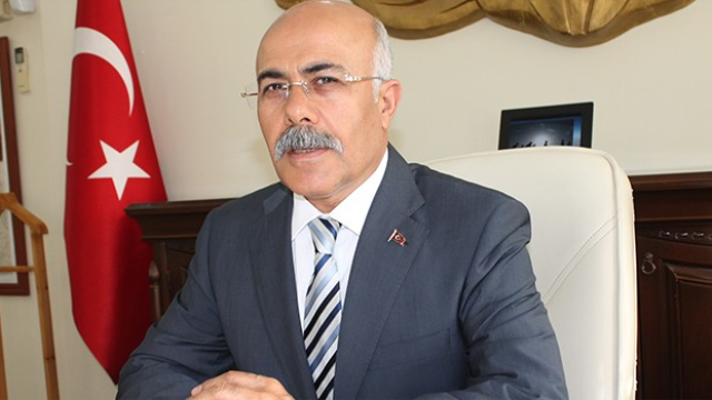 İzmir'de Cemaat Operasyonu! Merkez Valisi Dahil 5 Kişi Tutuklandı