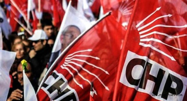 İzmir'de CHP'li eski ilçe başkanları arasında imza polemiği