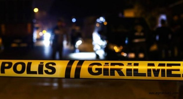 İzmir'de CHP'li eski vekilin oğlunun aracı kurşunlandı