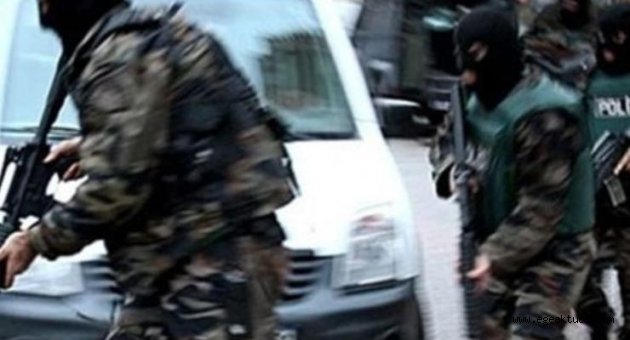 İzmir'de çifte terör operasyonu! 15 gözaltı