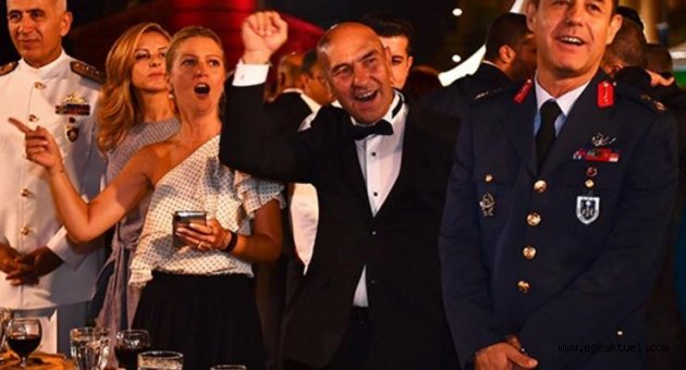 İzmir'de coşkulu 9 Eylül Resepsiyonu