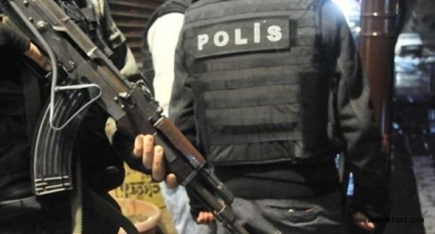 İzmir'de eylem hazırlığındaki 12 PKK şüphelisi yakalandı