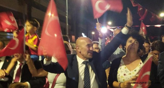 İzmir'de Fener Alayı coşkusu