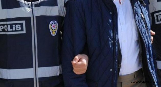 İzmir'de FETÖ operasyonu: 10 gözaltı