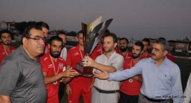 İzmir'de futbol heyecanı başlıyor