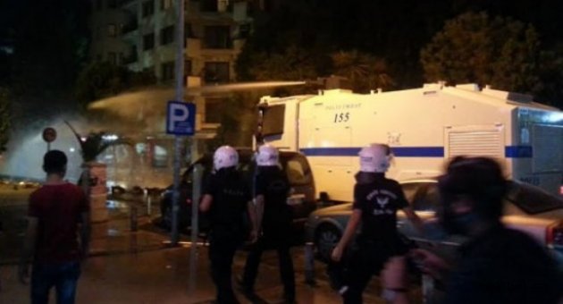 İzmir'de gözaltına alınan 66 kişi serbest kaldı