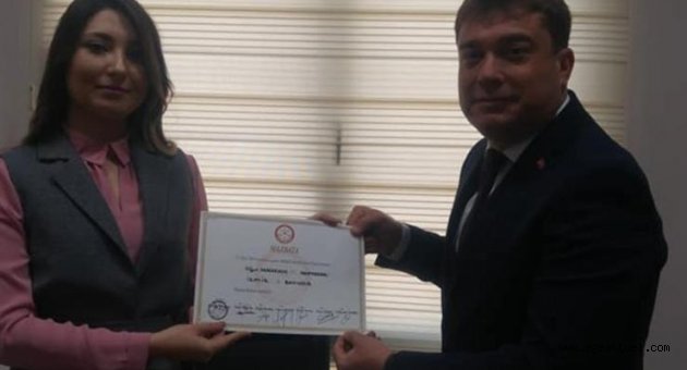 İzmir'de ilk mazbatayı Demirezen aldı