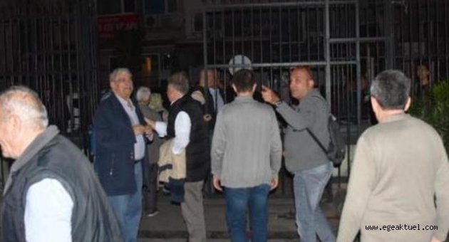 İzmir'de ilk teravih namazı