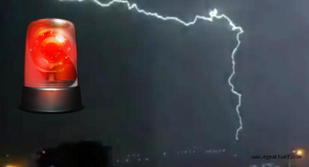 İzmir'de kırmızı alarm! Çatı uçmalarına dikkat!