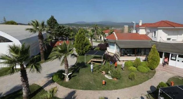 İzmir'de kriz! Alman Okulu kapatıldı