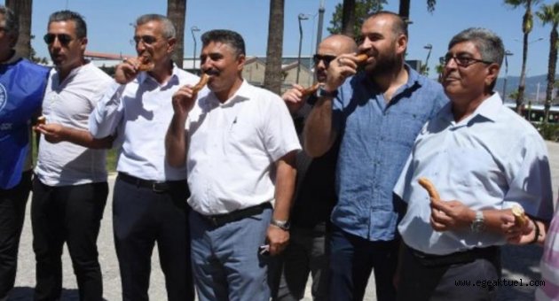 İzmir'de memurlardan gevrekli tepki!