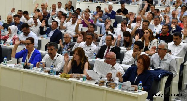 İzmir'de muhtarlara ücretsiz ulaşım