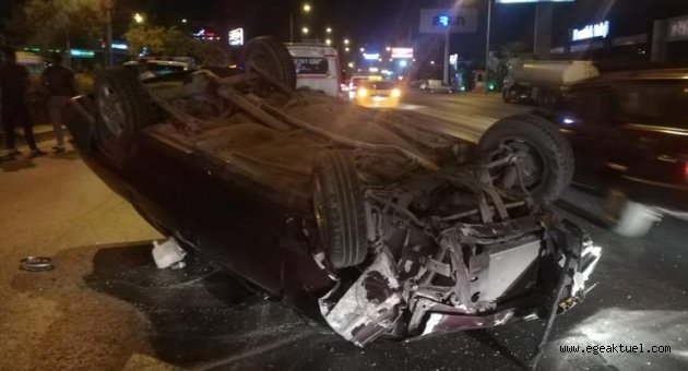İzmir'de pes dedirten kaza: Telefonu ararken takla attı!