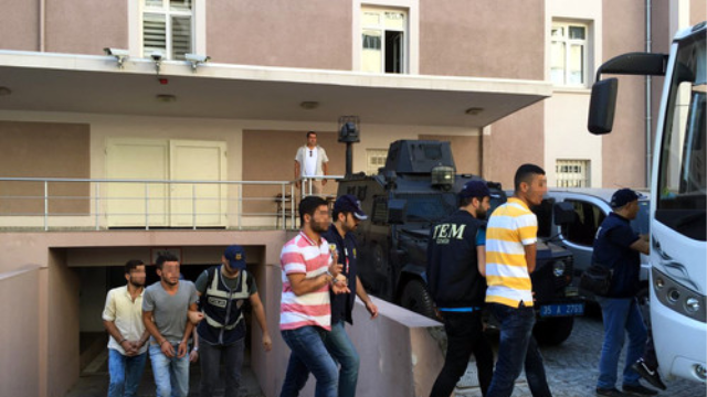 İzmir'de Terör Örgütü PKK Operasyonu: 13 Şüpheli Adliyeye Sevk Edildi