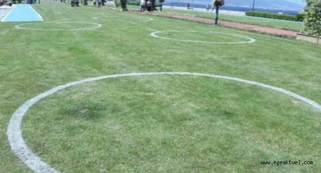 İzmir'de yeniden sosyal mesafe çemberleri