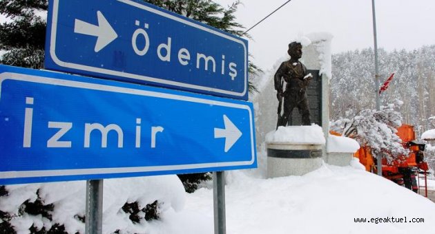 İzmir'deki Bozdağ'da kar kalınlığı yarım metreyi geçti