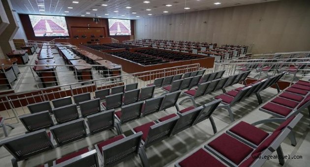 İzmir'deki darbe davasında 2 eski komutan savunma yaptı
