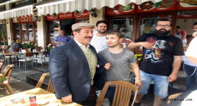  İzmir'e Cem Yılmaz sürprizi